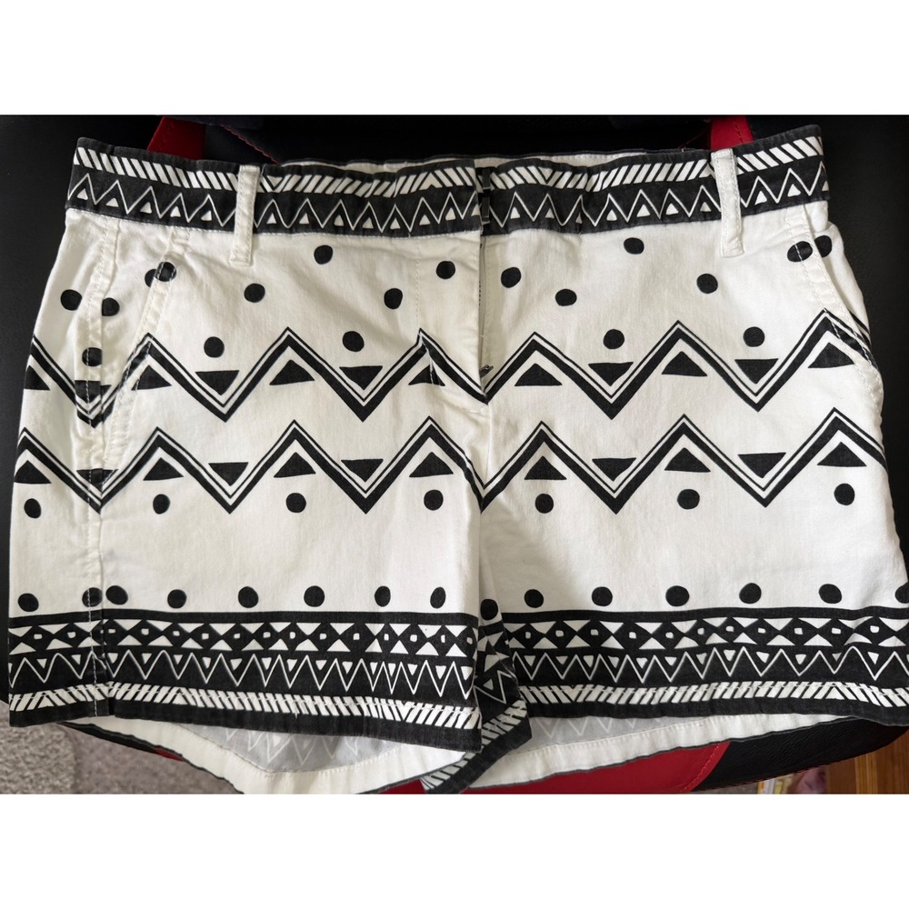 ELLE Women White Black Geometric Tribal Print Shorts Size 6 Zig Zag Polka Dot